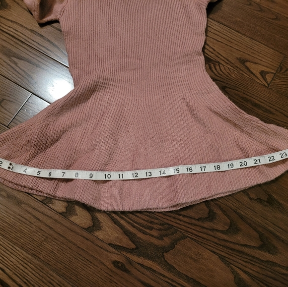 Soft shapely sweater, size xs - Picture 7 of 7